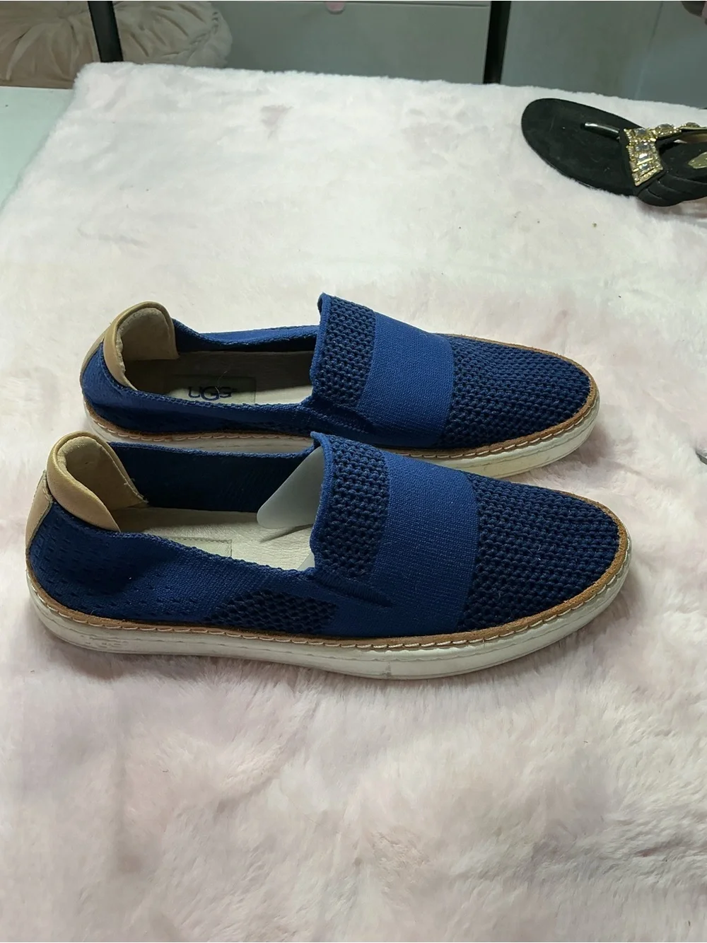 UGG Navy Knit Slip-On Loafers for women’s b108